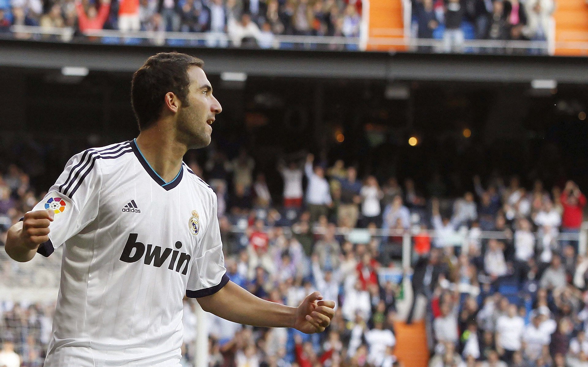 奥运周期关键战之夜，伦纳德状态火热，定义巨星时刻