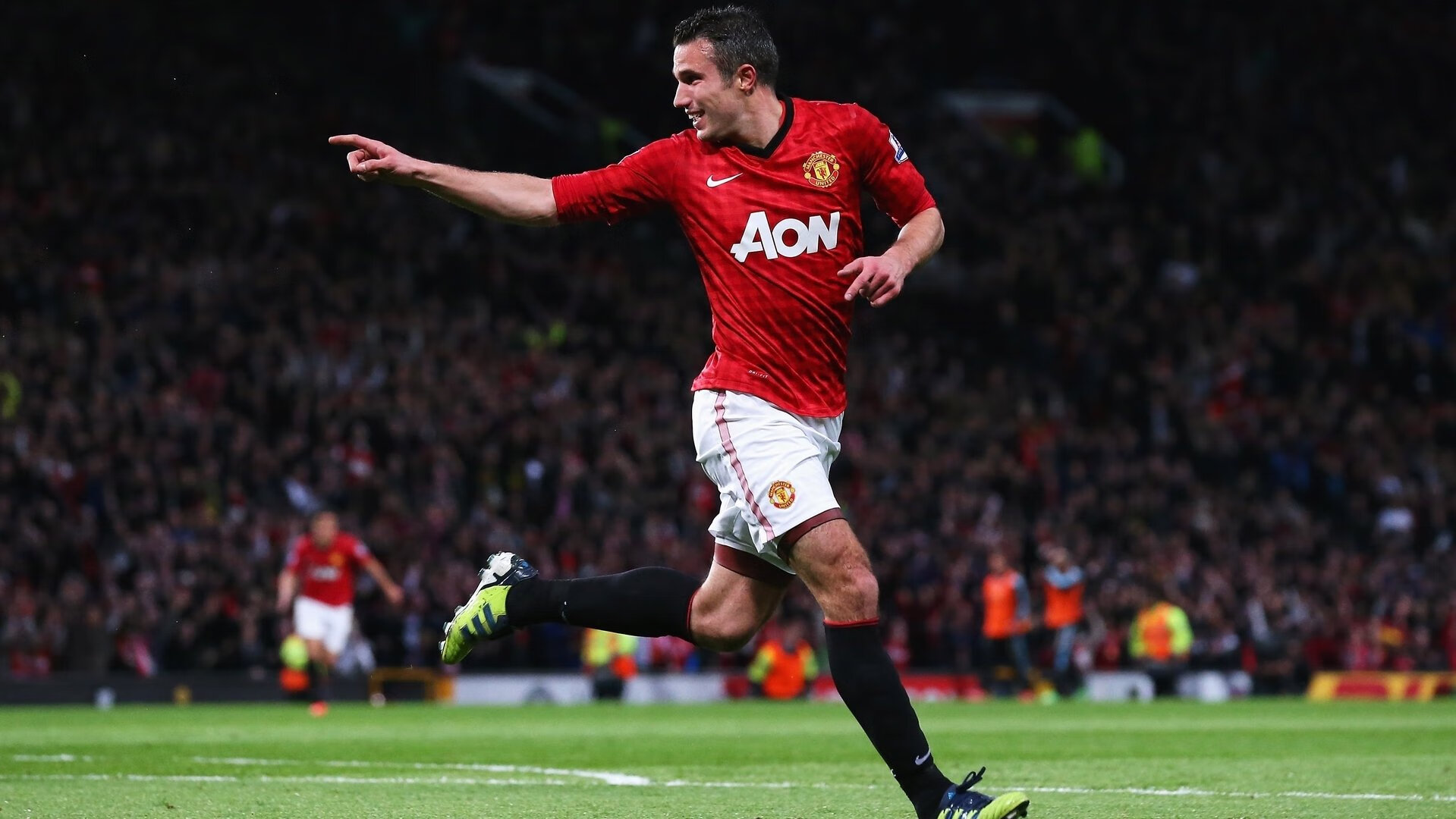 德甲争冠战之夜,恩佐完成里程碑,一场决定性的个人与团队交响曲